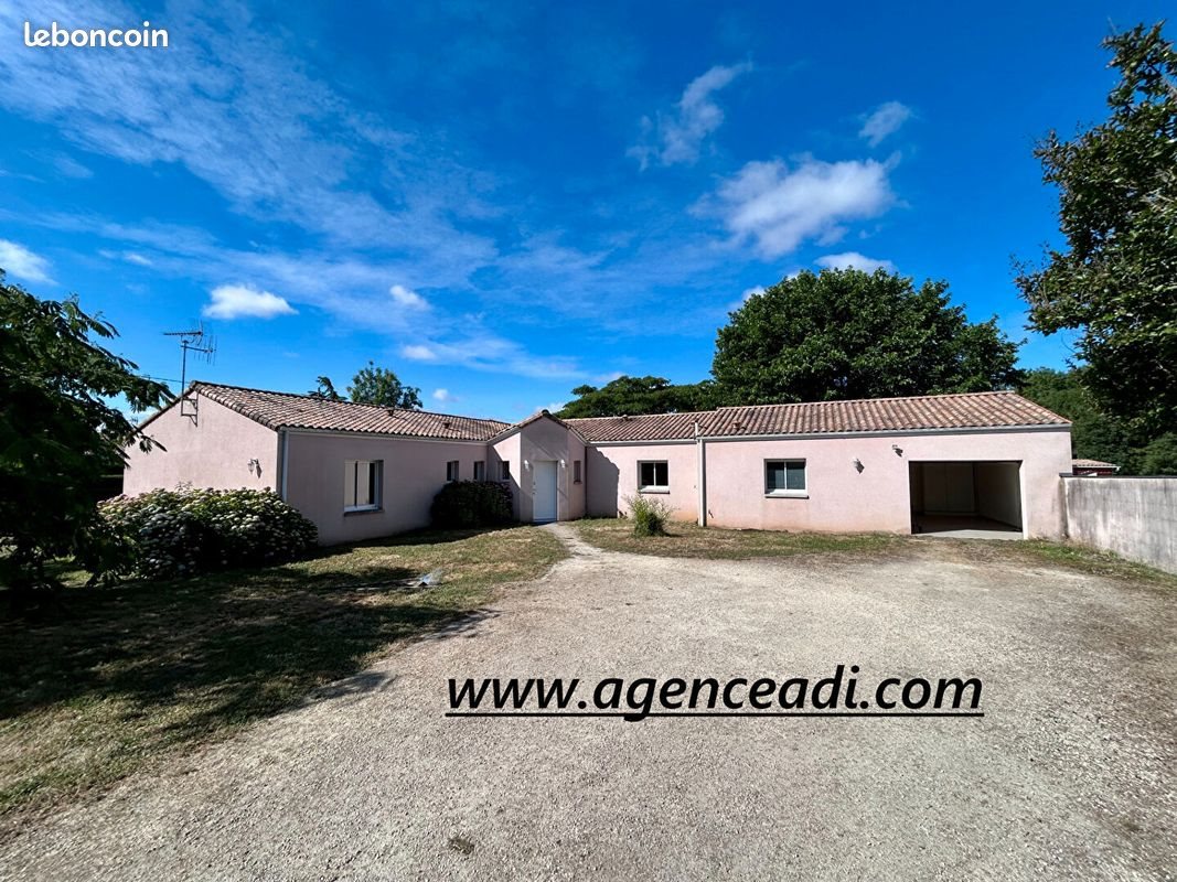 Maison à vendre, 151m², Cherveux