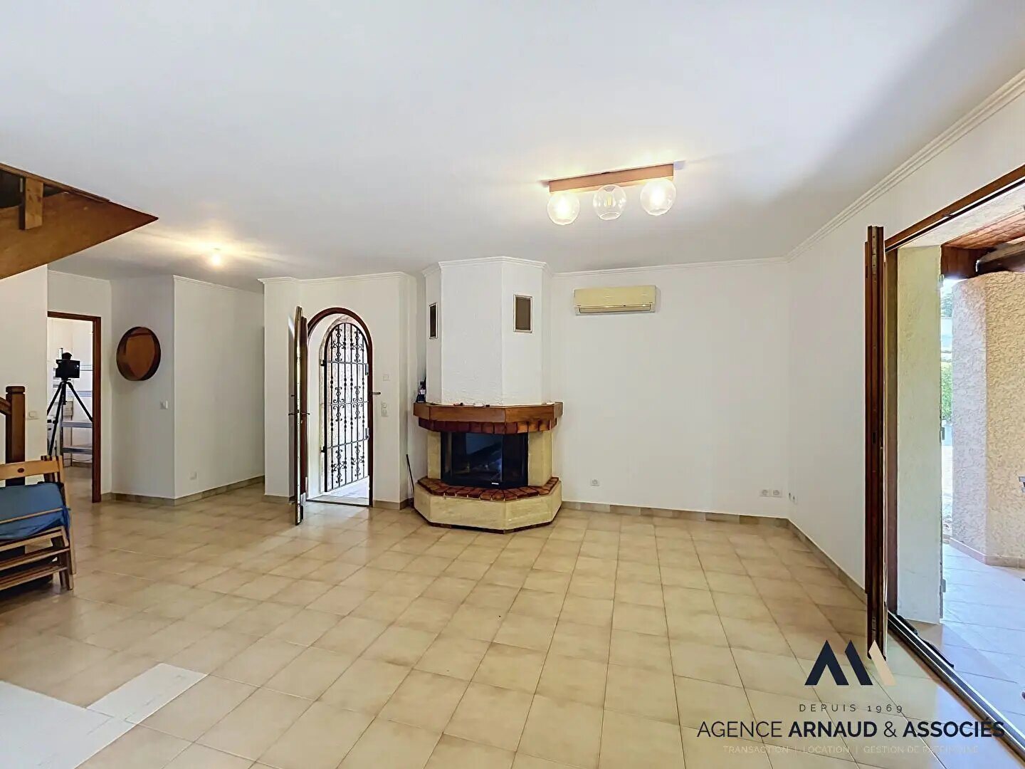 Maison à louer, 130m², Saint-Cyr-sur-Mer
