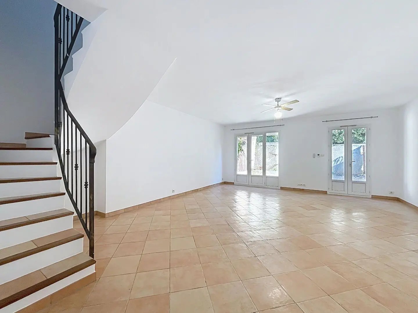 Maison à louer, 107m², Saint-Cyr-sur-Mer
