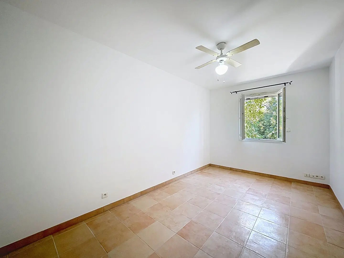 Maison à louer, 107m², Saint-Cyr-sur-Mer