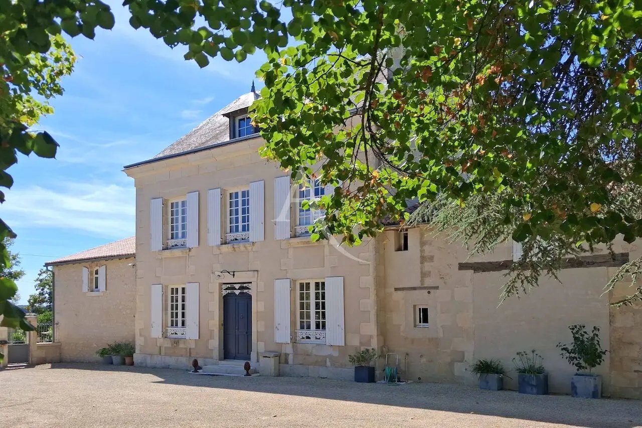 Maison à vendre, 328m², Nieuil-l'Espoir