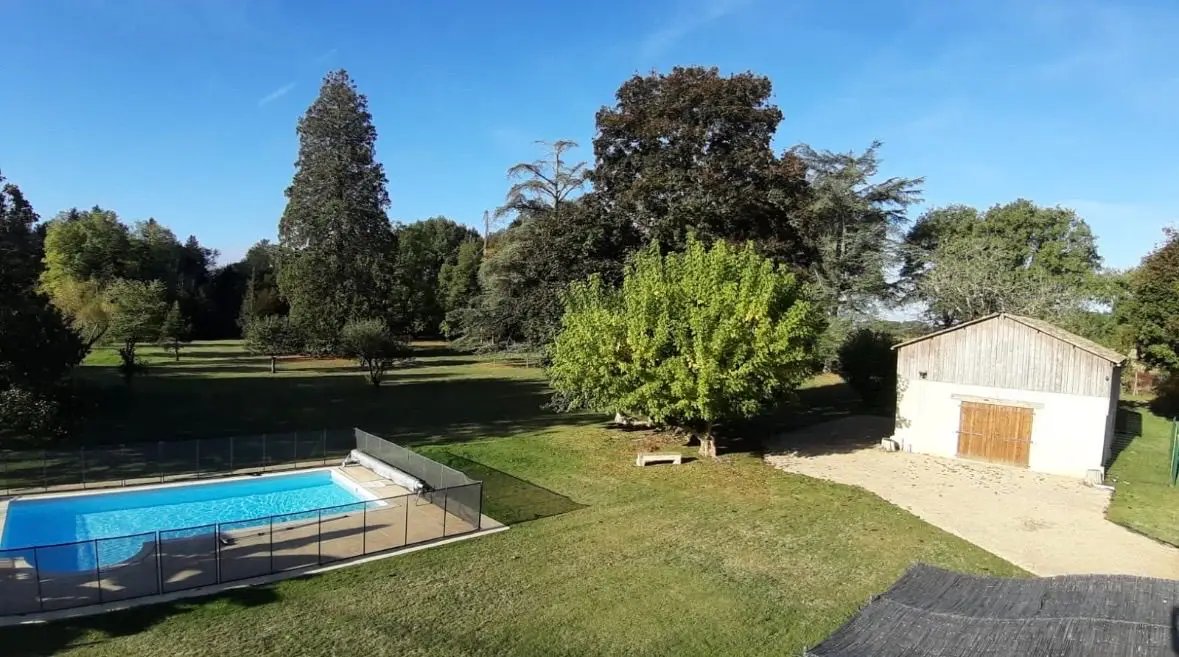Maison à vendre, 328m², Nieuil-l'Espoir