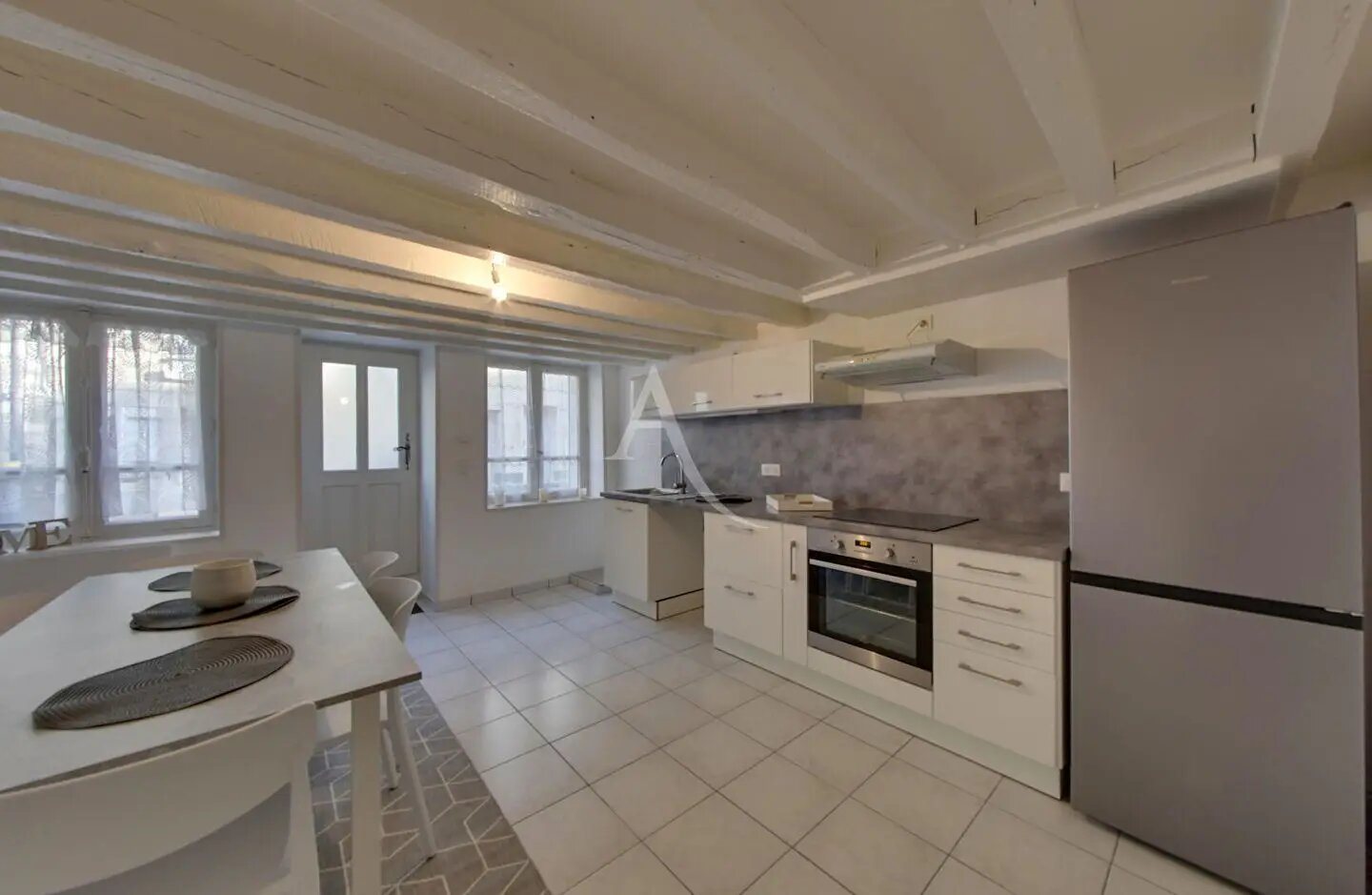 Maison à louer, 92m², Chablis