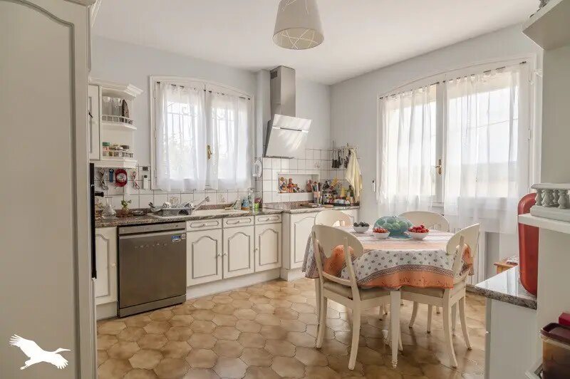 Maison à vendre, 248m², Roumens