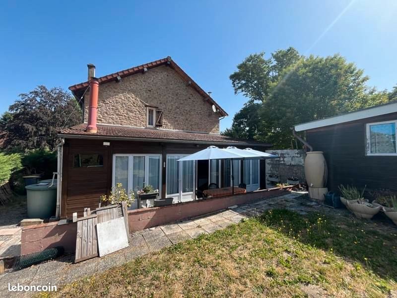 Maison à vendre, 149m², Saint-Léger-Bridereix