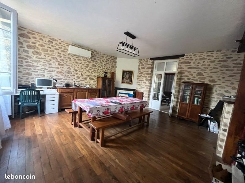 Maison à vendre, 149m², Saint-Léger-Bridereix