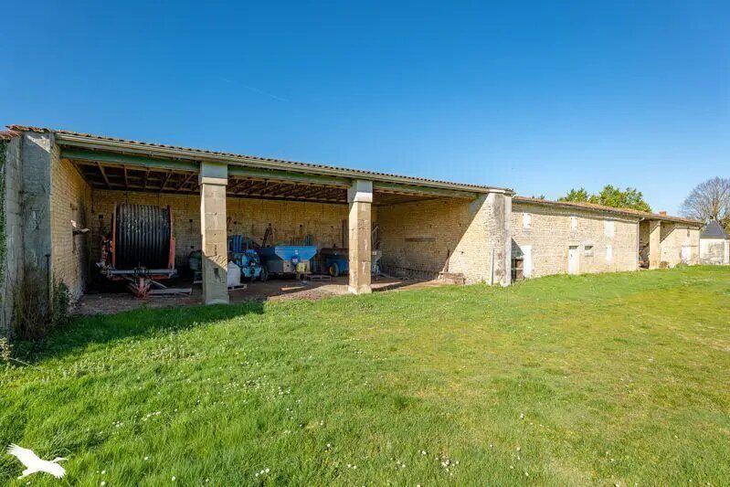 Maison à vendre, 370m², Paillé