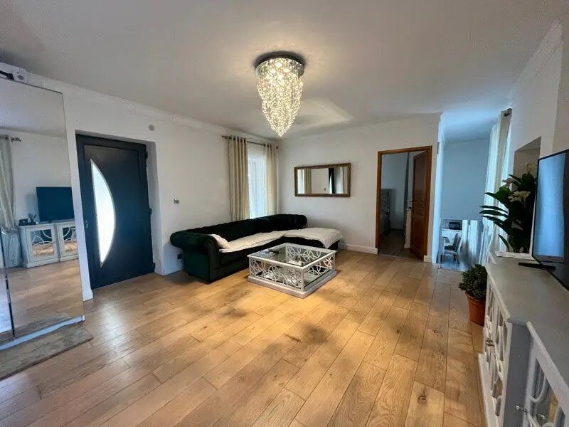 Maison à vendre, 137m², Désertines