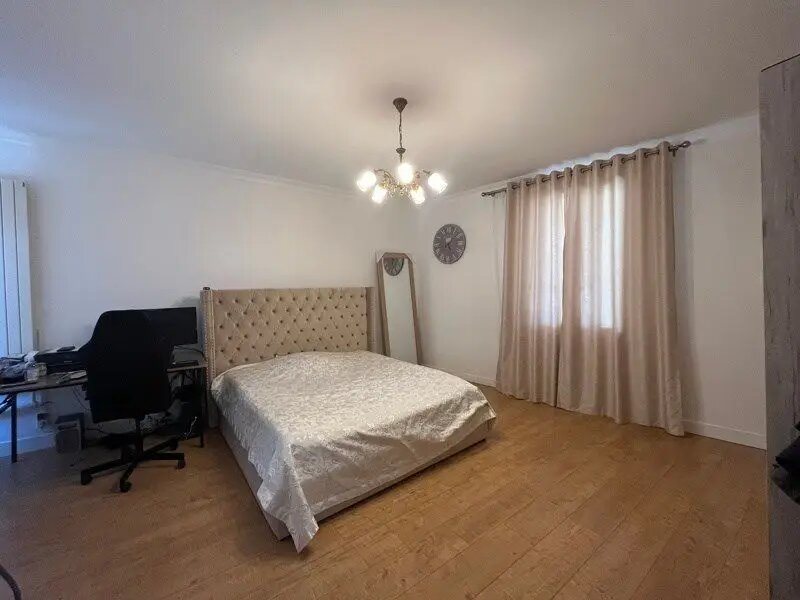 Maison à vendre, 137m², Désertines