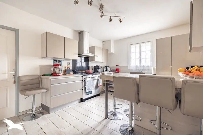 Maison à vendre, 290m², Lussant