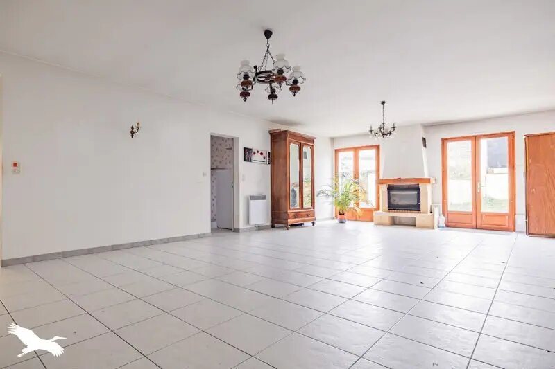 Maison à vendre, 290m², Lussant