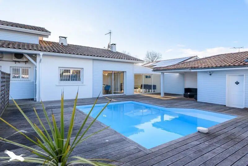 Maison à vendre, 198m², Bégaar