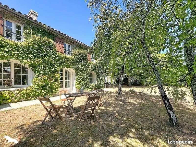 Maison à vendre, 270m², Châteaubernard