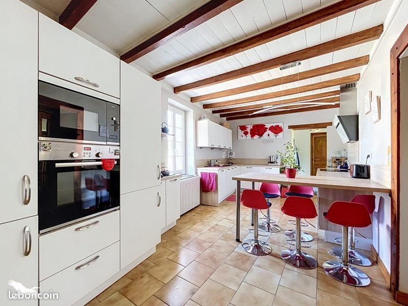 Maison à vendre, 270m², Châteaubernard