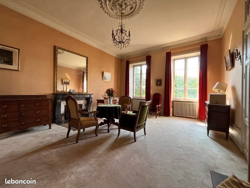 Maison à vendre, 375m², Confolens