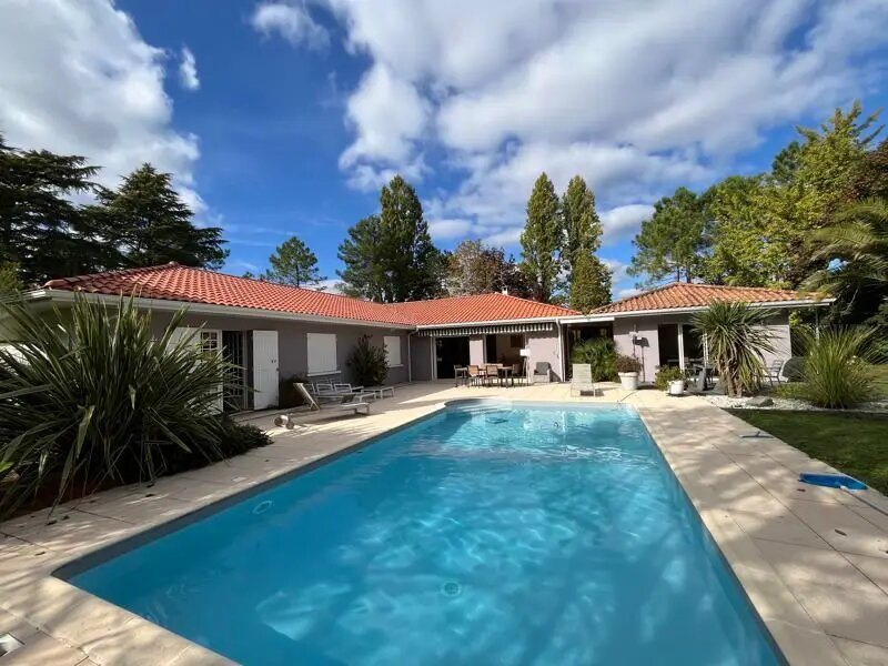 Maison à vendre, 300m², Blanquefort
