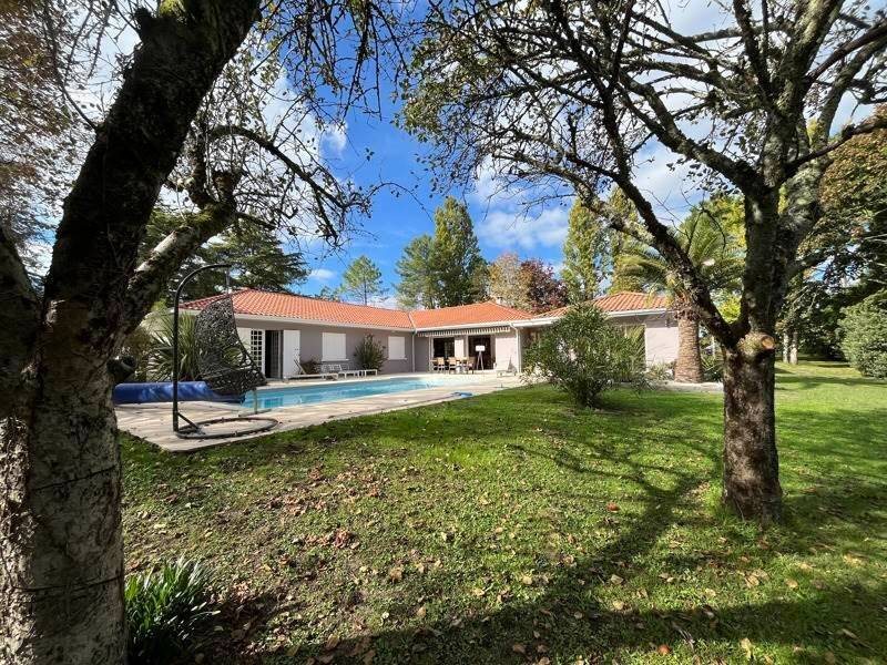 Maison à vendre, 300m², Blanquefort