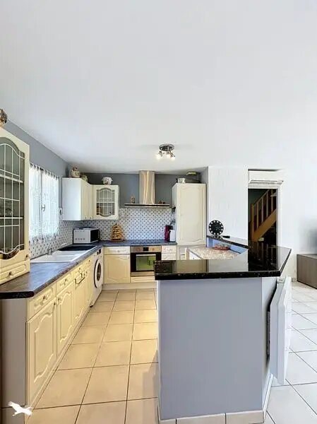 Maison à vendre, 190m², Carbon-Blanc