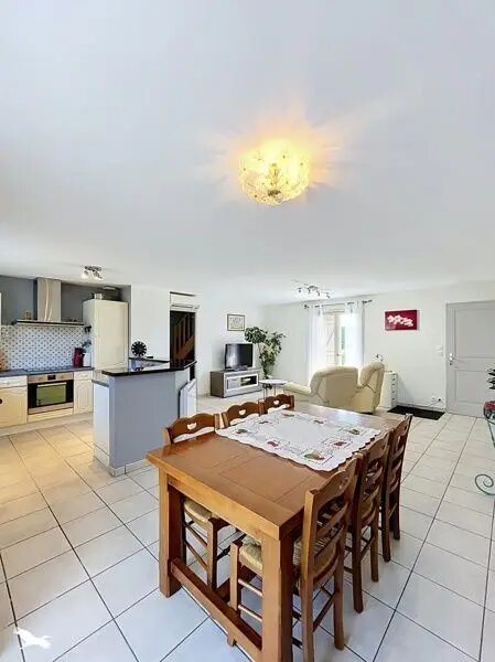 Maison à vendre, 190m², Carbon-Blanc