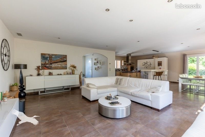 Maison à vendre, 177m², Lanta
