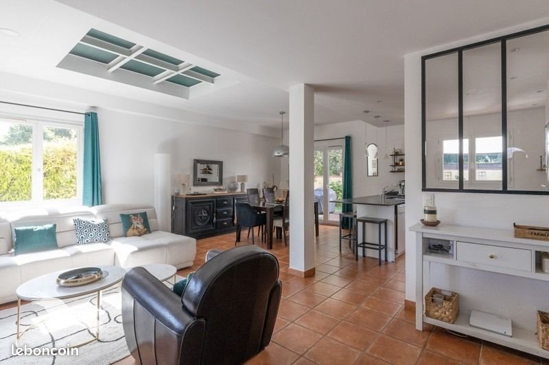 Maison à vendre, 146m², Auriac-sur-Vendinelle