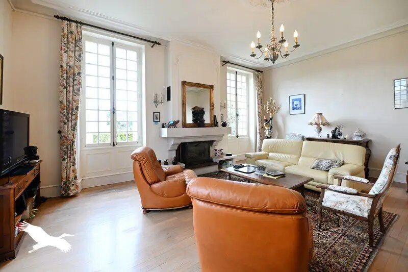 Maison à vendre, 357m², Voeuil-et-Giget