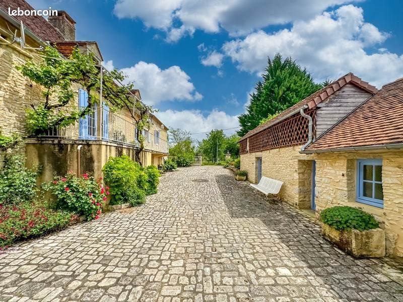 Maison à vendre, 129m², Temple-Laguyon