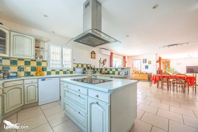 Maison à vendre, 224m², Chauray