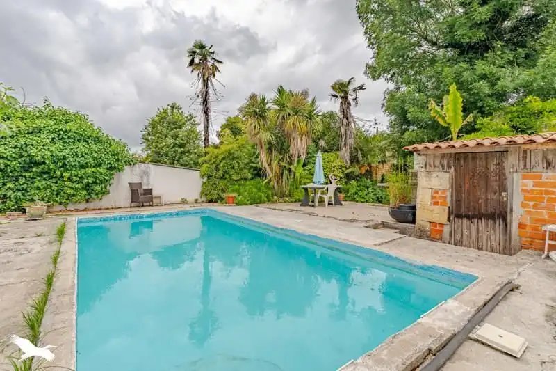 Maison à vendre, 174m², Carbon-Blanc
