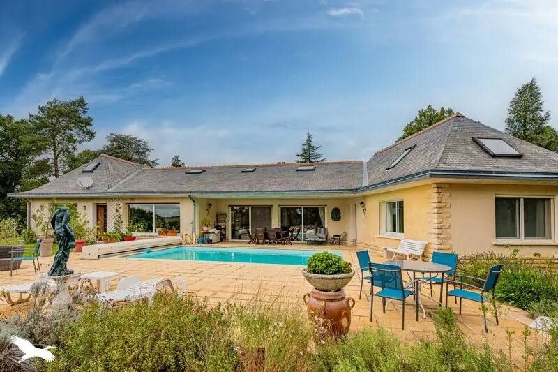 Maison à vendre, 381m², Villeloin-Coulangé