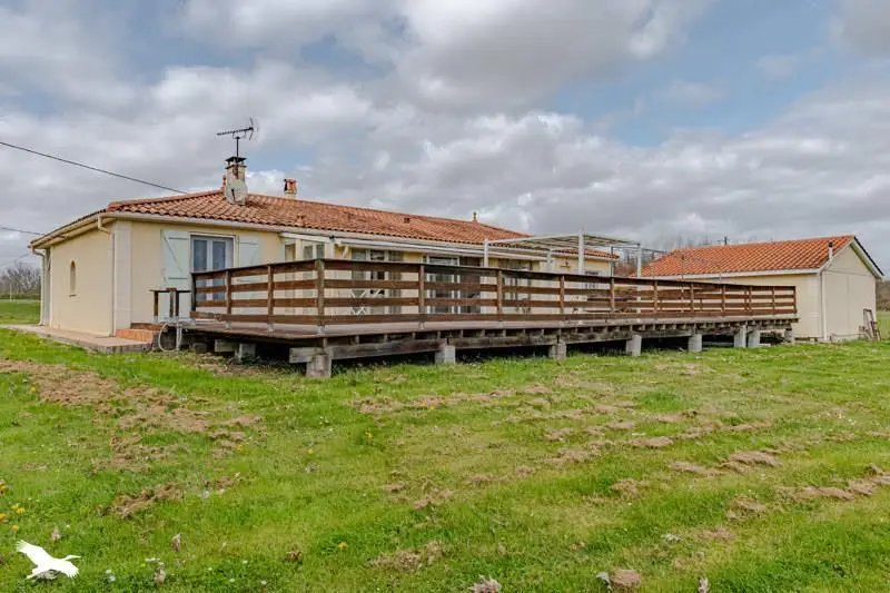Maison à vendre, 150m², La Sauve