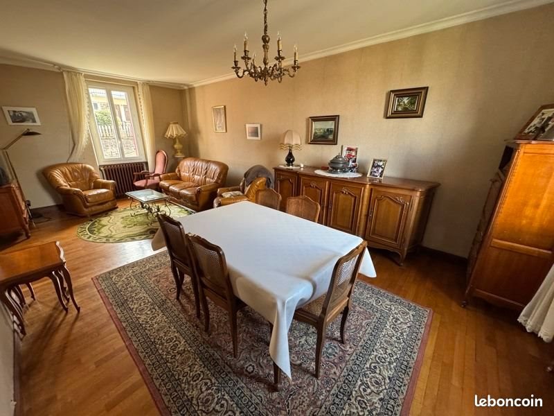 Maison à vendre, 110m², Saint-Yrieix-la-Perche