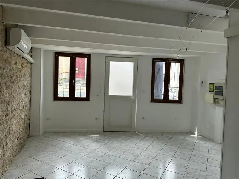Maison à louer, 49m², Montendre