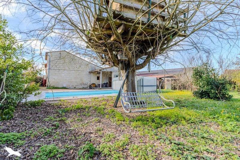 Maison à vendre, 135m², Arveyres