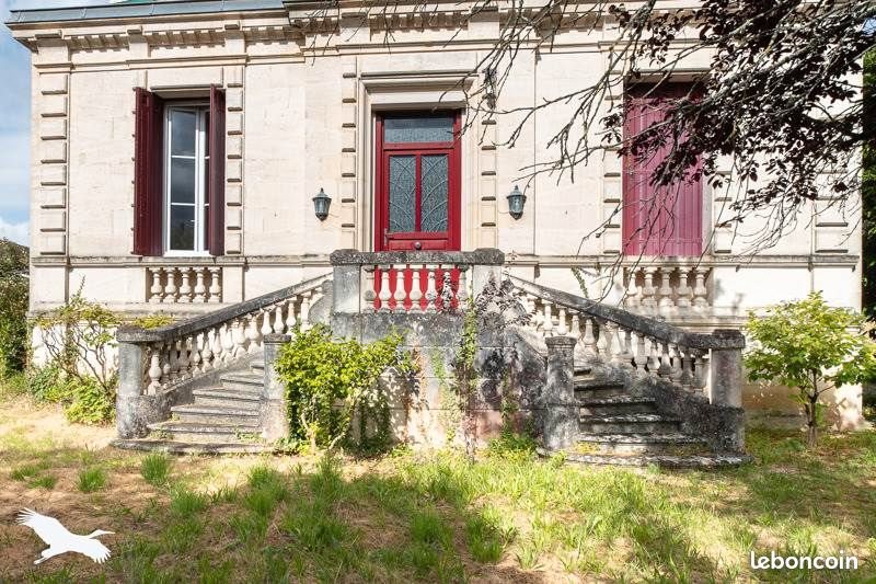 Maison à vendre, 225m², Saint-Aubin-de-Blaye