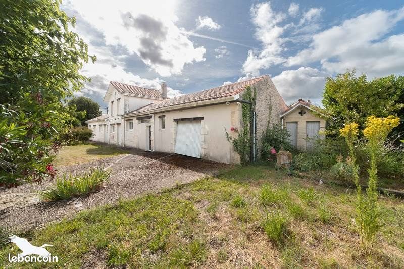 Maison à vendre, 225m², Saint-Aubin-de-Blaye