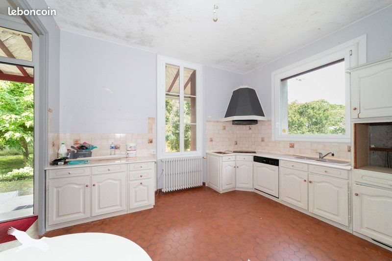 Maison à vendre, 225m², Saint-Aubin-de-Blaye