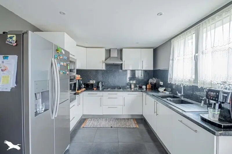 Maison à vendre, 185m², Carbon-Blanc