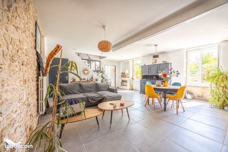 Maison à vendre, 146m², Sainte-Néomaye