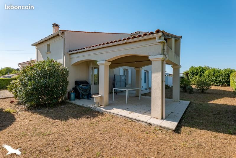 Maison à vendre, 242m², Saintes