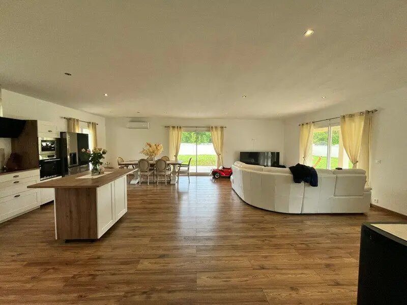 Maison à vendre, 119m², Terrasson-Lavilledieu