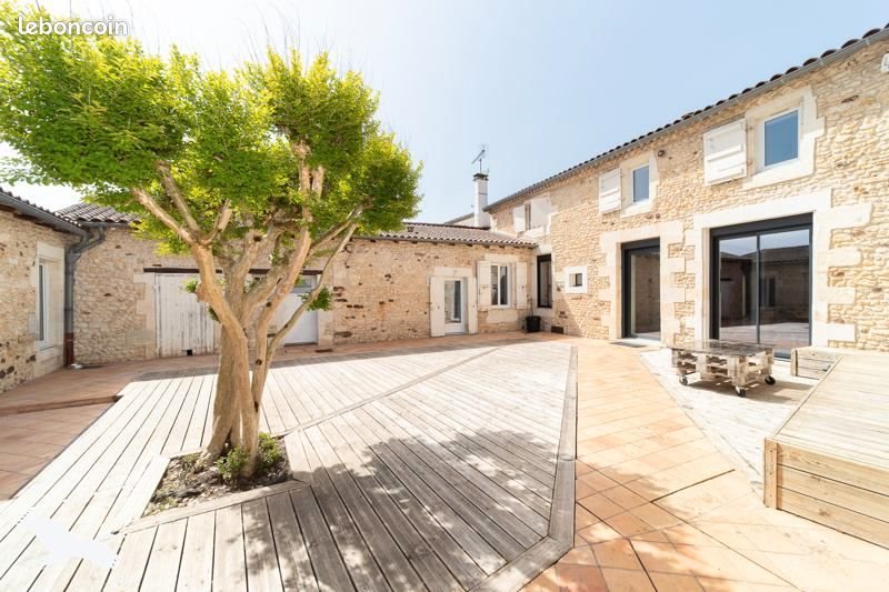 Maison à vendre, 278m², Montendre