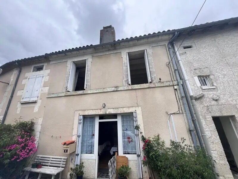 Maison à vendre, 113m², Montmoreau-Saint-Cybard