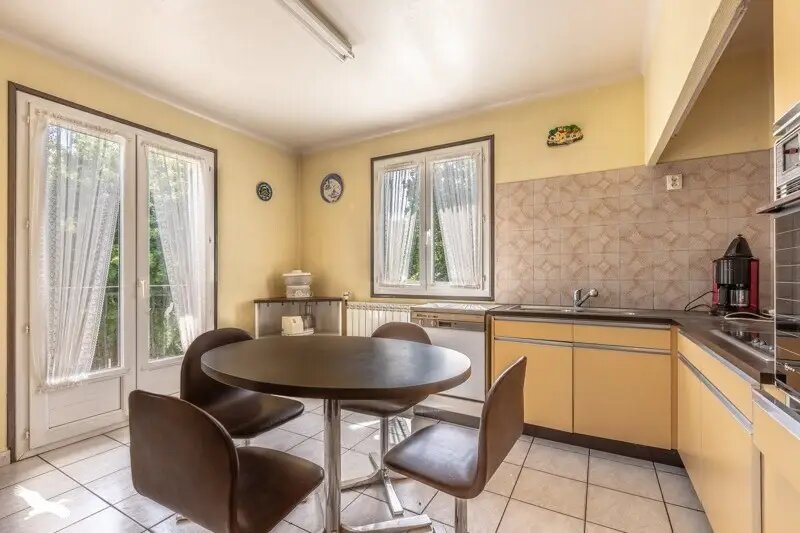 Maison à vendre, 186m², Salles