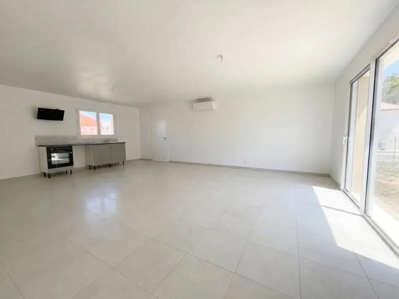 Maison à louer, 82m², Mirambeau