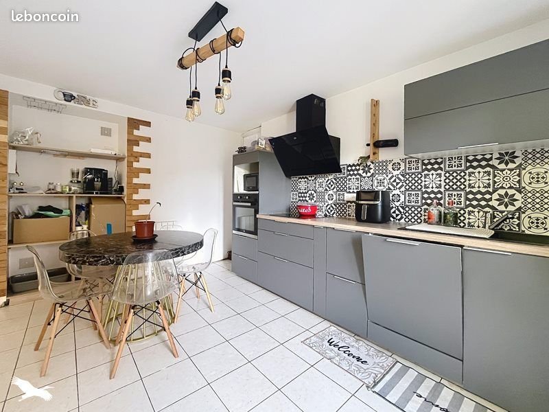 Maison à vendre, 87m², Chasteaux