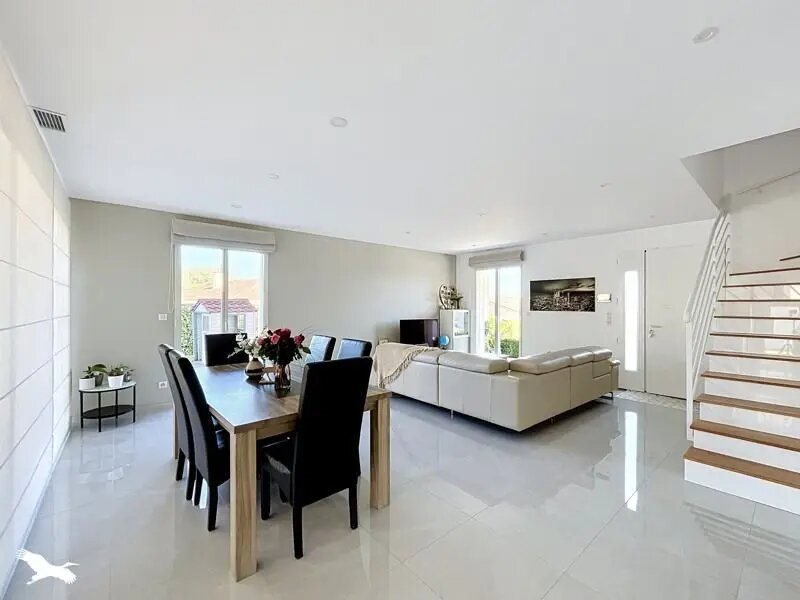 Maison à vendre, 157m², Sainte-Eulalie