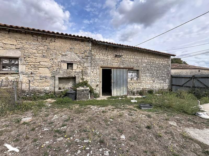 Maison à vendre, 150m², Saint-Genis-d'Hiersac