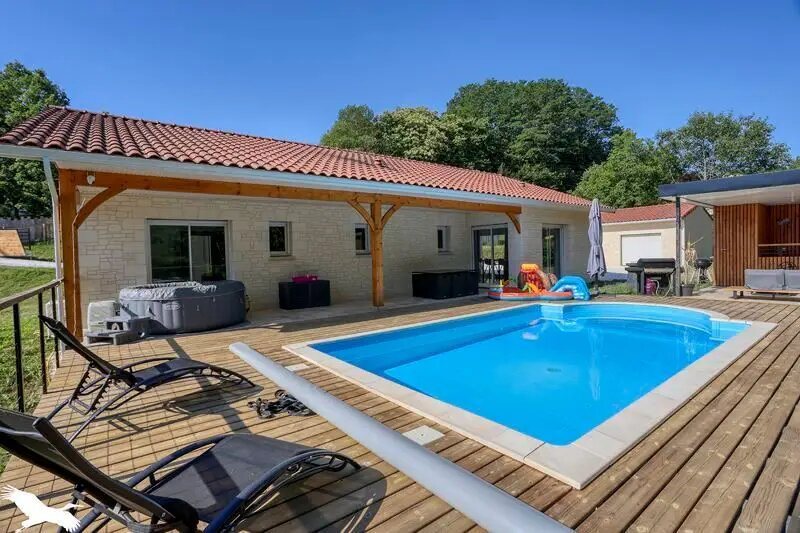 Maison à vendre, 117m², Sarlat-la-Canéda