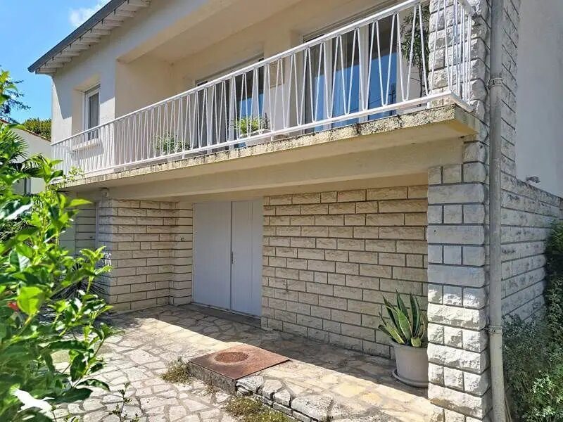 Maison à vendre, 102m², Saintes